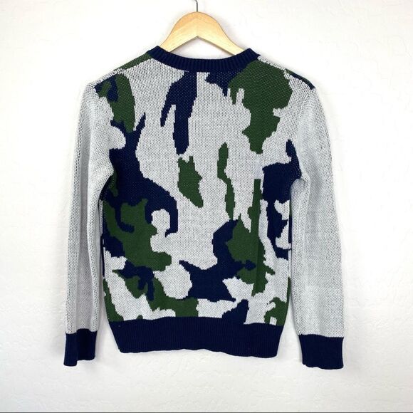 Tucker and Tate gray navy and green camo sweater boys medium - Picture 2 of 5
